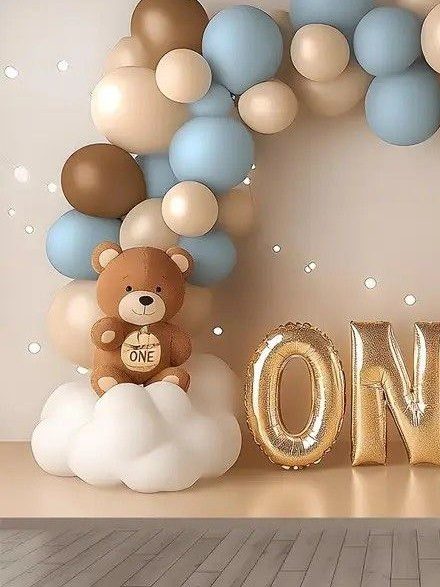 Teddy bear themed baby shower balloon decor
